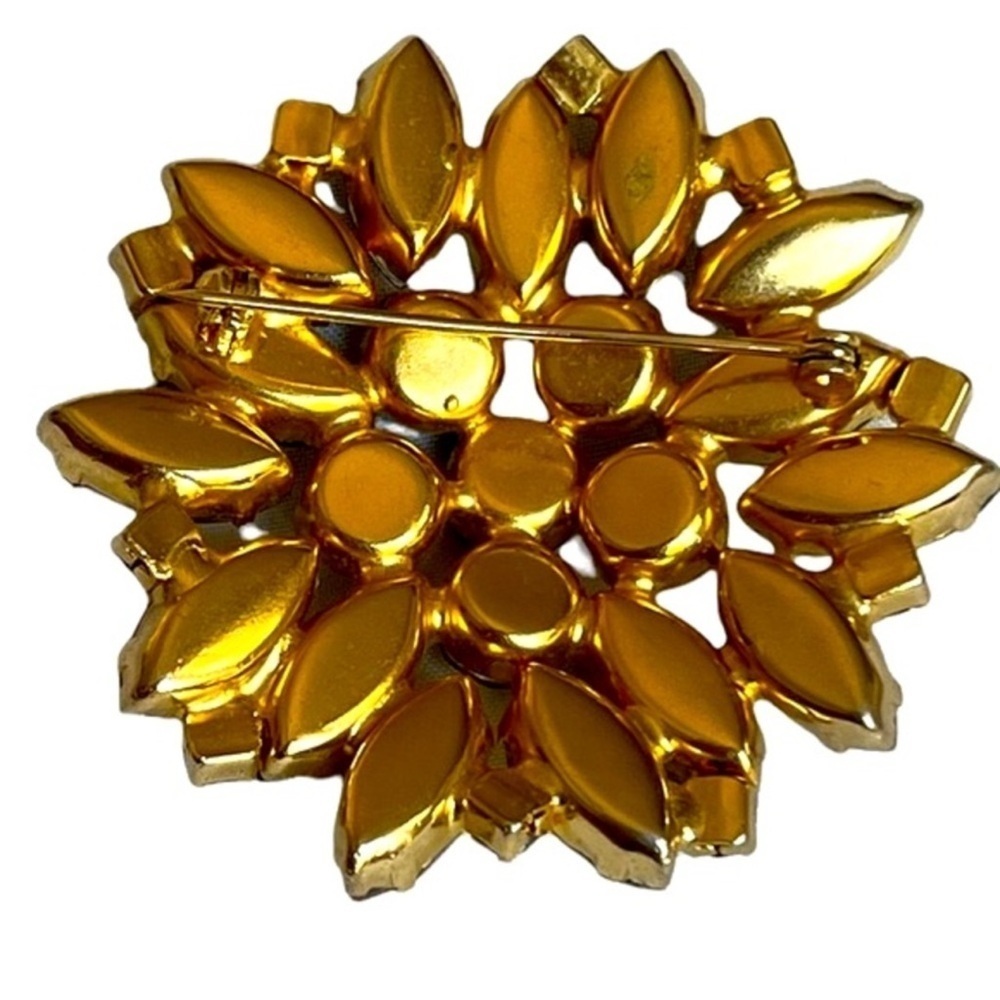 Vintage Aurora Borealis Rhinestone Brooch **EUC** - Picture 3 of 5